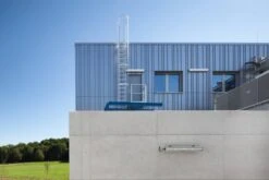 Günzburger Einzügige Steigleiter Mit Rückenschutz Aluminium Eloxiert, 500115